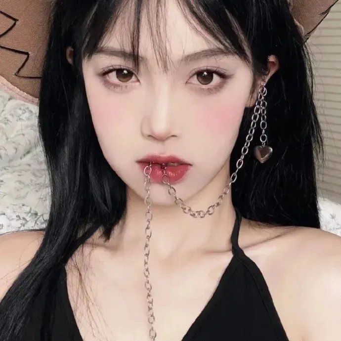 残酷女淫魔